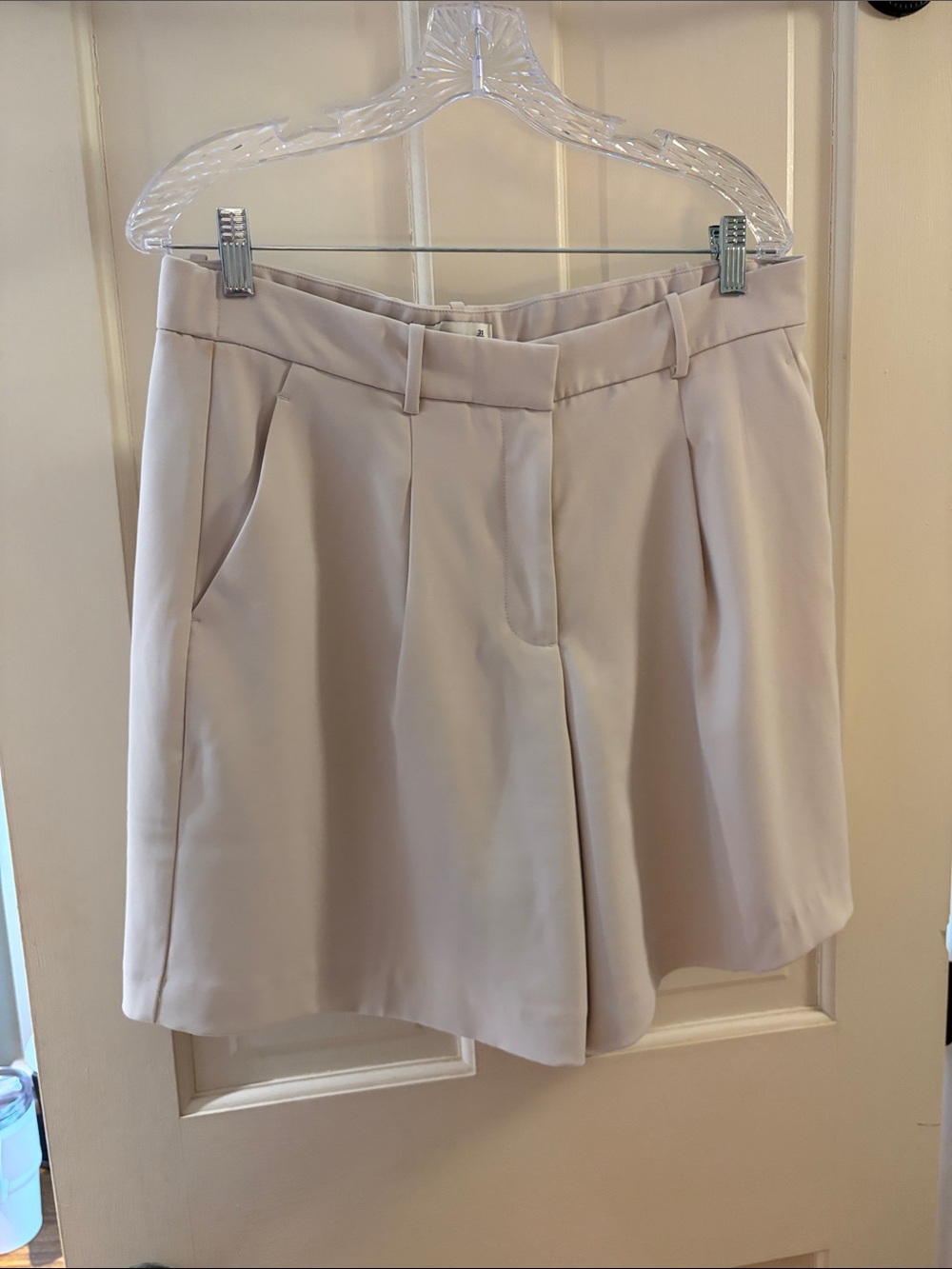 Abercrombie & Fitch Cream High-Waist Pleated Shorts